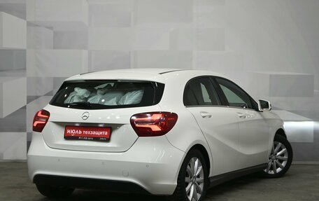 Mercedes-Benz A-Класс, 2017 год, 1 770 000 рублей, 6 фотография