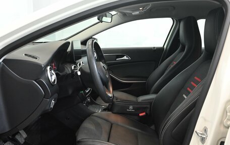 Mercedes-Benz A-Класс, 2017 год, 1 770 000 рублей, 9 фотография