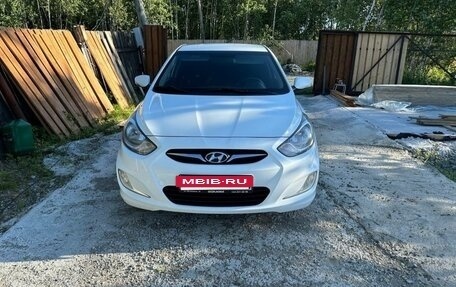 Hyundai Solaris II рестайлинг, 2012 год, 780 000 рублей, 13 фотография