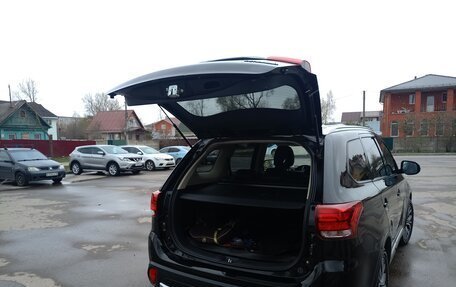 Mitsubishi Outlander III рестайлинг 3, 2018 год, 2 050 000 рублей, 5 фотография