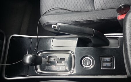 Mitsubishi Outlander III рестайлинг 3, 2018 год, 2 050 000 рублей, 10 фотография