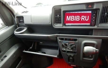 Toyota Pixis Van I, 2020 год, 1 200 000 рублей, 11 фотография