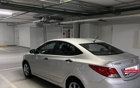 Hyundai Solaris II рестайлинг, 2013 год, 850 000 рублей, 3 фотография