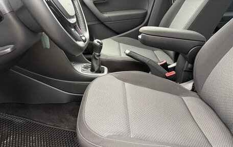 Volkswagen Polo VI (EU Market), 2016 год, 1 050 000 рублей, 24 фотография