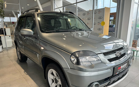 Chevrolet Niva I рестайлинг, 2019 год, 890 000 рублей, 3 фотография