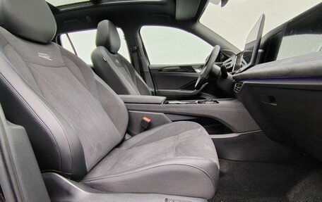 Volkswagen Tiguan, 2025 год, 4 999 000 рублей, 10 фотография