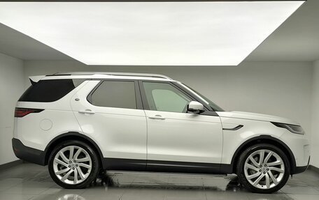 Land Rover Discovery IV, 2021 год, 7 298 000 рублей, 3 фотография