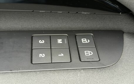 Land Rover Discovery IV, 2021 год, 7 298 000 рублей, 18 фотография