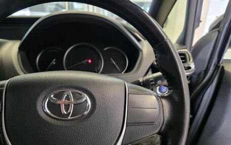 Toyota Voxy III, 2015 год, 1 800 000 рублей, 22 фотография