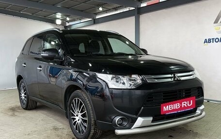 Mitsubishi Outlander III рестайлинг 3, 2014 год, 1 249 000 рублей, 7 фотография