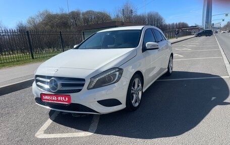 Mercedes-Benz A-Класс, 2013 год, 1 250 000 рублей, 1 фотография