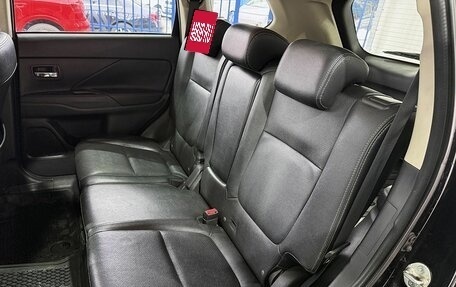 Mitsubishi Outlander III рестайлинг 3, 2014 год, 1 249 000 рублей, 16 фотография