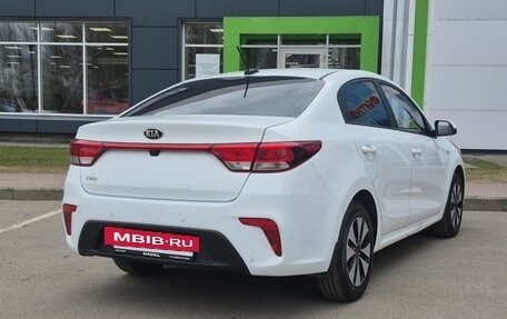 KIA Rio IV, 2018 год, 1 599 000 рублей, 5 фотография