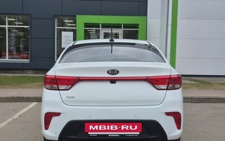 KIA Rio IV, 2018 год, 1 599 000 рублей, 6 фотография