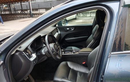 Volvo XC60 II, 2021 год, 4 300 000 рублей, 5 фотография
