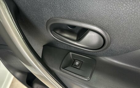 Renault Logan II, 2021 год, 1 025 000 рублей, 30 фотография