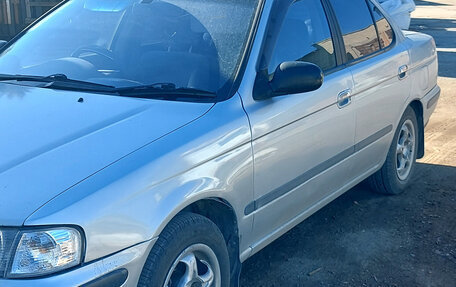 Nissan Sunny B15, 2000 год, 260 000 рублей, 3 фотография