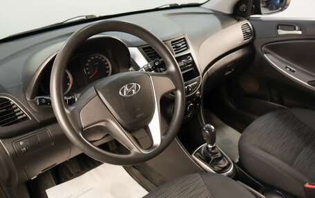 Hyundai Solaris II рестайлинг, 2015 год, 849 000 рублей, 9 фотография