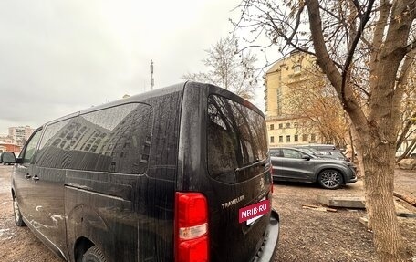 Peugeot Traveller I, 2021 год, 2 420 000 рублей, 8 фотография