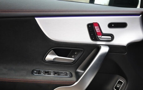 Mercedes-Benz CLA, 2020 год, 3 780 000 рублей, 18 фотография