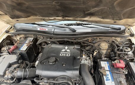 Mitsubishi Pajero Sport II рестайлинг, 2012 год, 1 500 000 рублей, 3 фотография