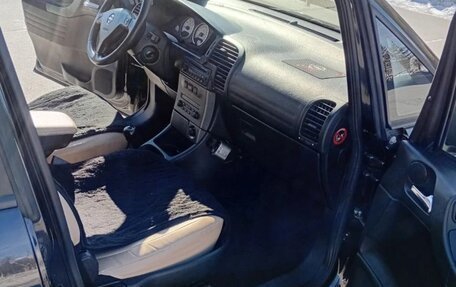 Opel Zafira A рестайлинг, 2004 год, 600 000 рублей, 3 фотография