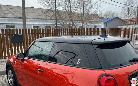 MINI Hatch, 2018 год, 1 500 000 рублей, 2 фотография