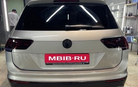 Volkswagen Tiguan II, 2017 год, 2 690 000 рублей, 3 фотография