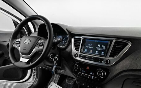 Hyundai Solaris II рестайлинг, 2019 год, 1 695 000 рублей, 7 фотография