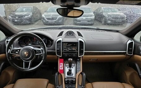 Porsche Cayenne III, 2016 год, 3 300 000 рублей, 15 фотография