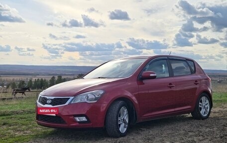 KIA cee'd I рестайлинг, 2011 год, 990 000 рублей, 4 фотография