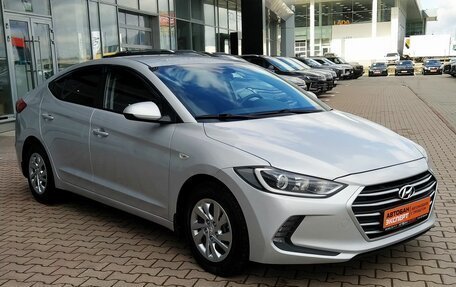Hyundai Elantra VI рестайлинг, 2017 год, 1 219 000 рублей, 3 фотография