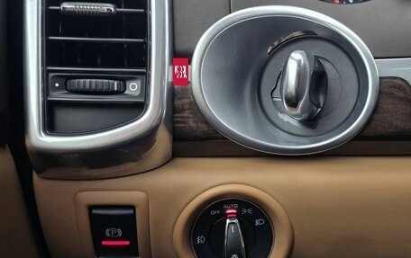 Porsche Cayenne III, 2016 год, 3 300 000 рублей, 25 фотография