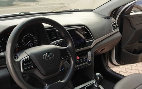 Hyundai Elantra VI рестайлинг, 2017 год, 1 219 000 рублей, 18 фотография