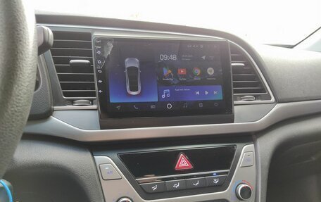 Hyundai Elantra VI рестайлинг, 2017 год, 1 219 000 рублей, 10 фотография