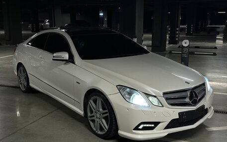 Mercedes-Benz E-Класс, 2011 год, 1 650 000 рублей, 1 фотография