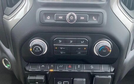 Chevrolet Silverado, 2026 год, 7 256 000 рублей, 15 фотография