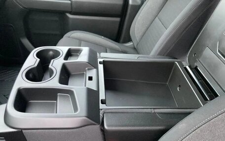 Chevrolet Silverado, 2026 год, 7 256 000 рублей, 18 фотография