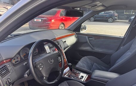 Mercedes-Benz E-Класс, 2000 год, 780 000 рублей, 9 фотография