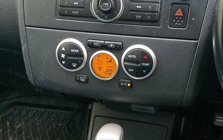 Nissan Tiida, 2005 год, 560 000 рублей, 5 фотография