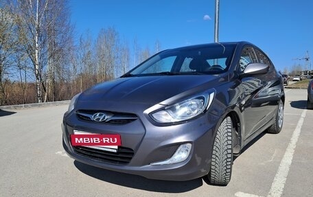 Hyundai Solaris II рестайлинг, 2012 год, 700 000 рублей, 8 фотография