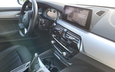 BMW 5 серия, 2019 год, 3 555 000 рублей, 29 фотография