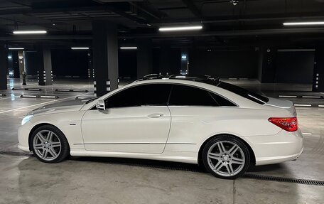 Mercedes-Benz E-Класс, 2011 год, 1 650 000 рублей, 9 фотография