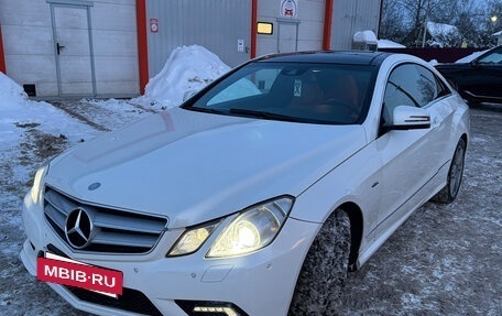 Mercedes-Benz E-Класс, 2011 год, 1 650 000 рублей, 12 фотография