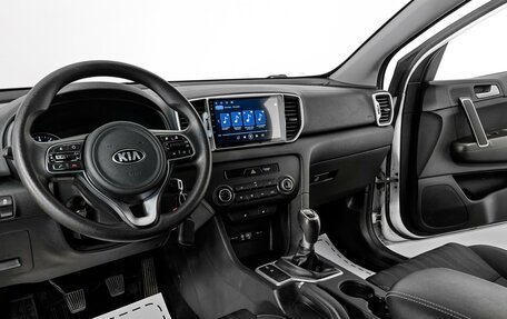 KIA Sportage IV рестайлинг, 2018 год, 2 069 000 рублей, 6 фотография