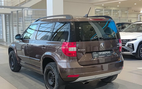 Skoda Yeti I рестайлинг, 2017 год, 1 552 000 рублей, 8 фотография