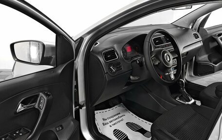 Volkswagen Polo VI (EU Market), 2013 год, 1 075 000 рублей, 5 фотография