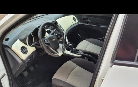 Chevrolet Cruze II, 2012 год, 610 000 рублей, 8 фотография