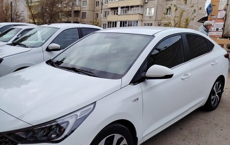 Hyundai Solaris II рестайлинг, 2020 год, 1 550 000 рублей, 4 фотография