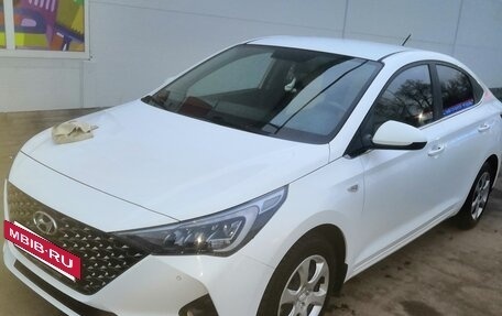 Hyundai Solaris II рестайлинг, 2020 год, 1 550 000 рублей, 5 фотография